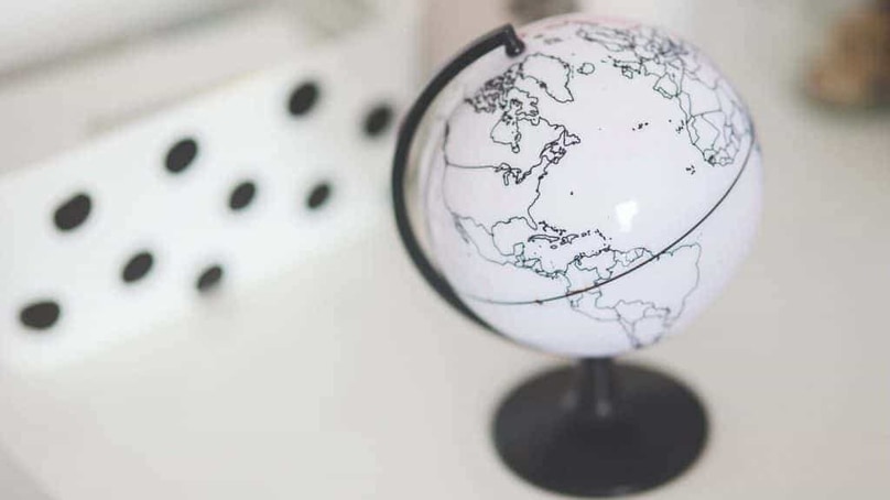 Internazionalizzazione senza ostacoli? Da oggi è più facile, con una segretaria multilingue ! Internazionalizzazione senza ostacoli? Da oggi è più facile, con una segretaria multilingue !