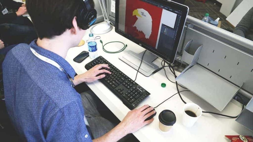 Lavoro d’ufficio: il tramonto di un mito? Lavoro d’ufficio: il tramonto di un mito?