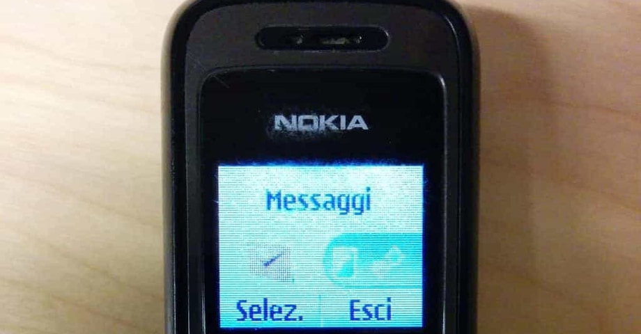 11 buoni motivi per rispolverare un vecchio telefono