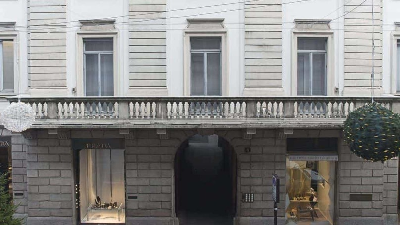 Apre il primo Business Center in Via Montenapoleone a Milano. Apre il primo Business Center in Via Montenapoleone a Milano.