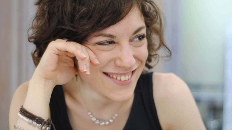 “I problemi sono soluzioni in abito da lavoro”. Chiara Spaggiari, Team Leader del Servizio Clienti di Segretaria24 “I problemi sono soluzioni in abito da lavoro”. Chiara Spaggiari, Team Leader del Servizio Clienti di Segretaria24