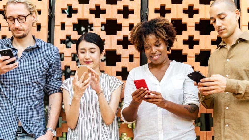 Gestire contemporaneamente account privati e account lavorativi Gestire contemporaneamente account privati e account lavorativi