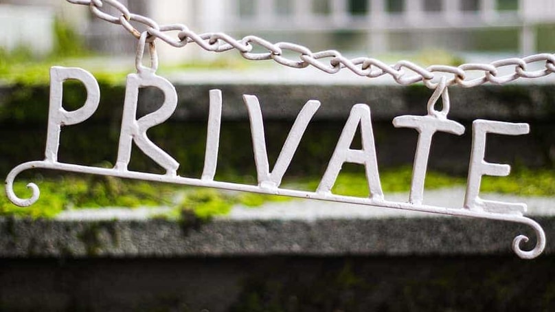 Presenza online: separare vita privata e vita lavorativa Presenza online: separare vita privata e vita lavorativa