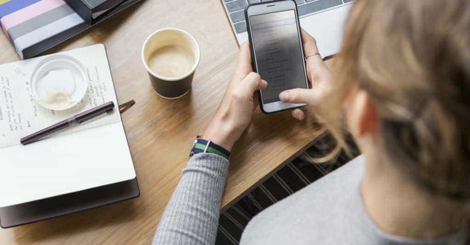 Smartphone in ufficio? Solo con moderazione