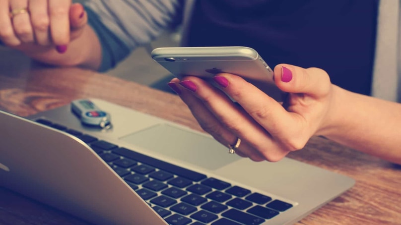 Come bloccare le più comuni fonti di distrazione sul lavoro Come bloccare le più comuni fonti di distrazione sul lavoro